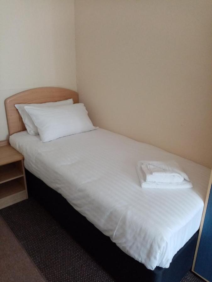 Hotel Black Lion 3*